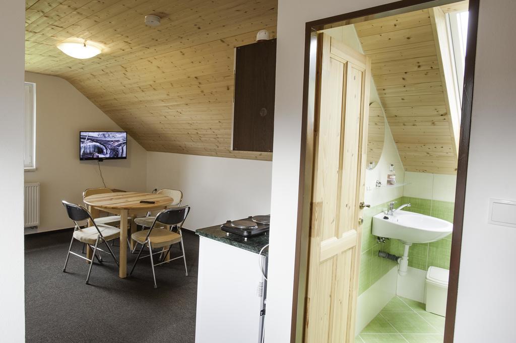 Penzion A Apartmany Skipark Hrabesice Krasne Exterior foto